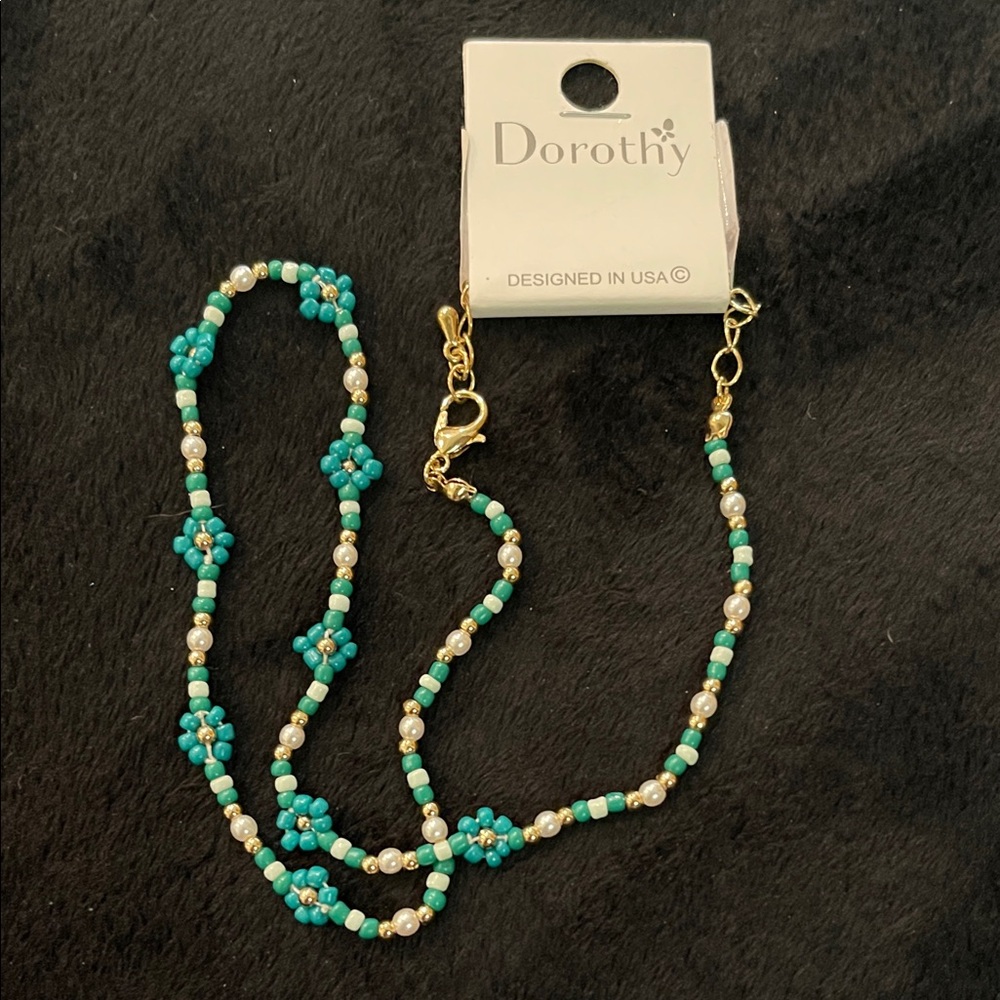 *FREE W/ PURCHASE OF 2+ ITEMS, JUST ADD TO YOUR BUNDLE* Beaded Necklace